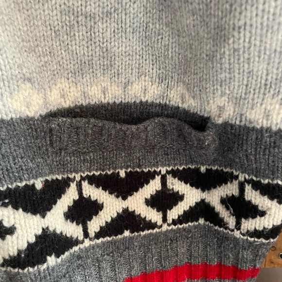 Hudson Bay Vancouver Olympic wool sweater - Picture 5 of 7